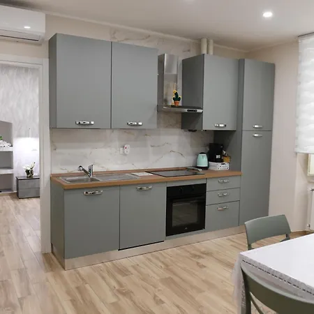 Porta Napoli Holidays *